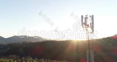 一架覆盖农村地区的3G4G天线的航拍镜头